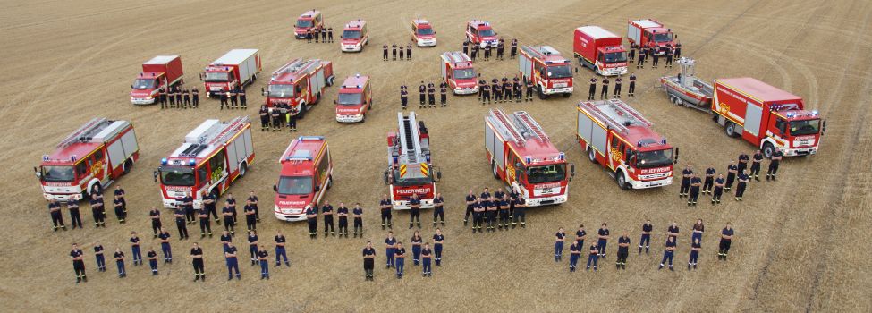 Fahrzeuge und Mannschaft der FF VG Bodenheim / Quelle: S. Buchenau/Feuerwehr-Magazin