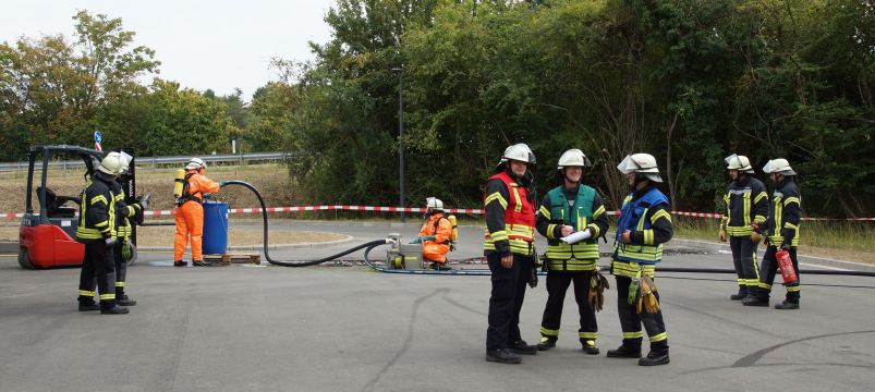 Gefahrstoffübung / Quelle: S. Buchenau/Feuerwehr-Magazin